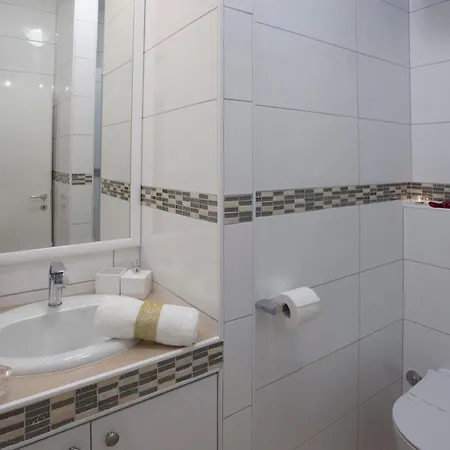 Luxury Duje 招待所 4*