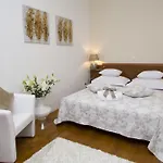 Luxury Duje